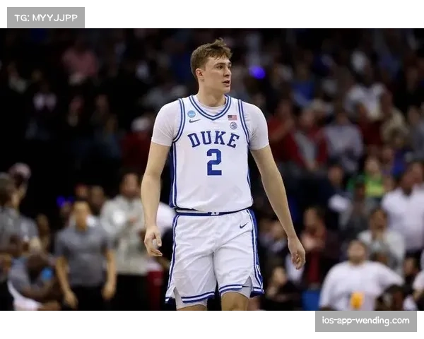 库珀·弗拉格27分6篮板10助攻，独行侠新星展现全能身手